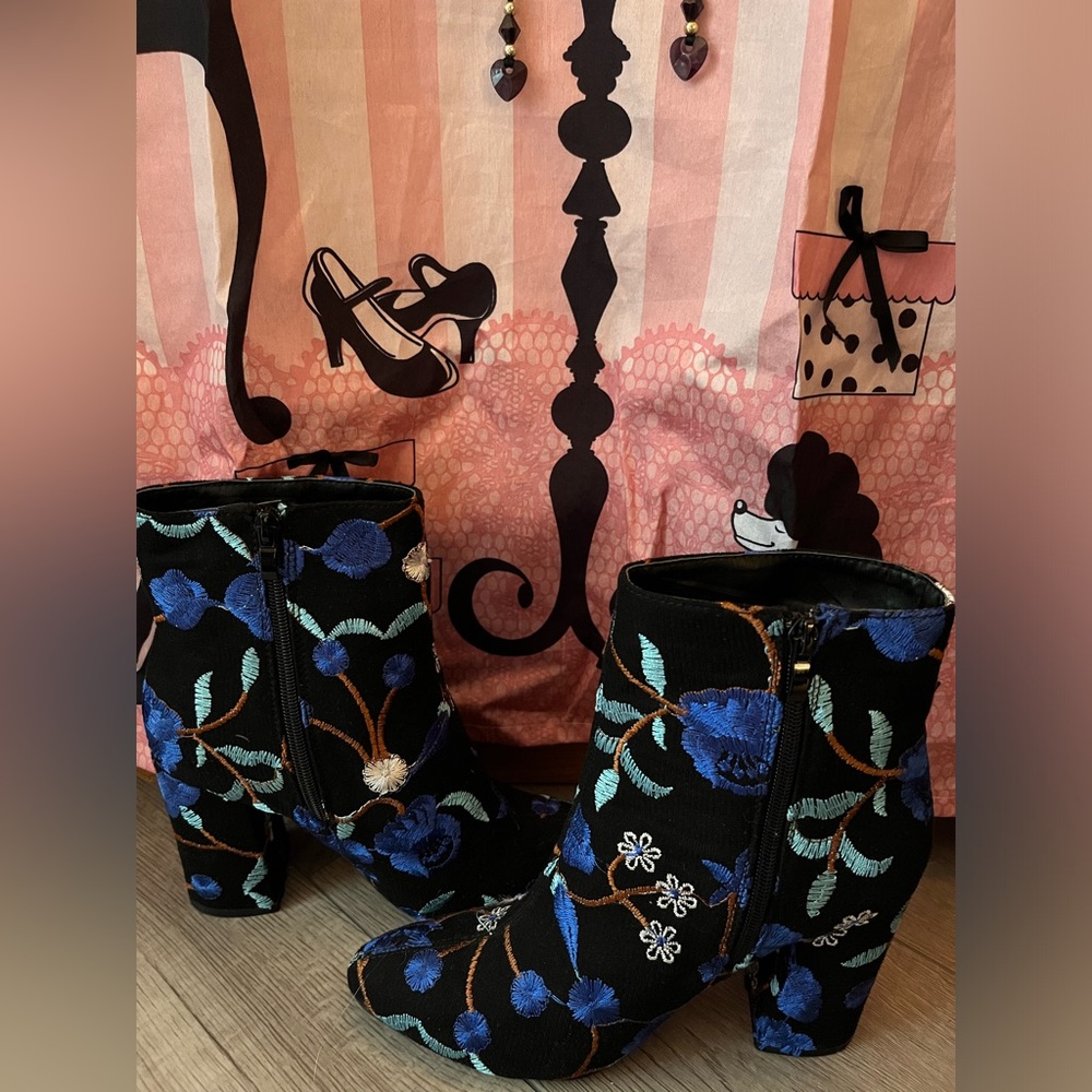 Flowered high heel 💙👠 - Picture 2 of 6